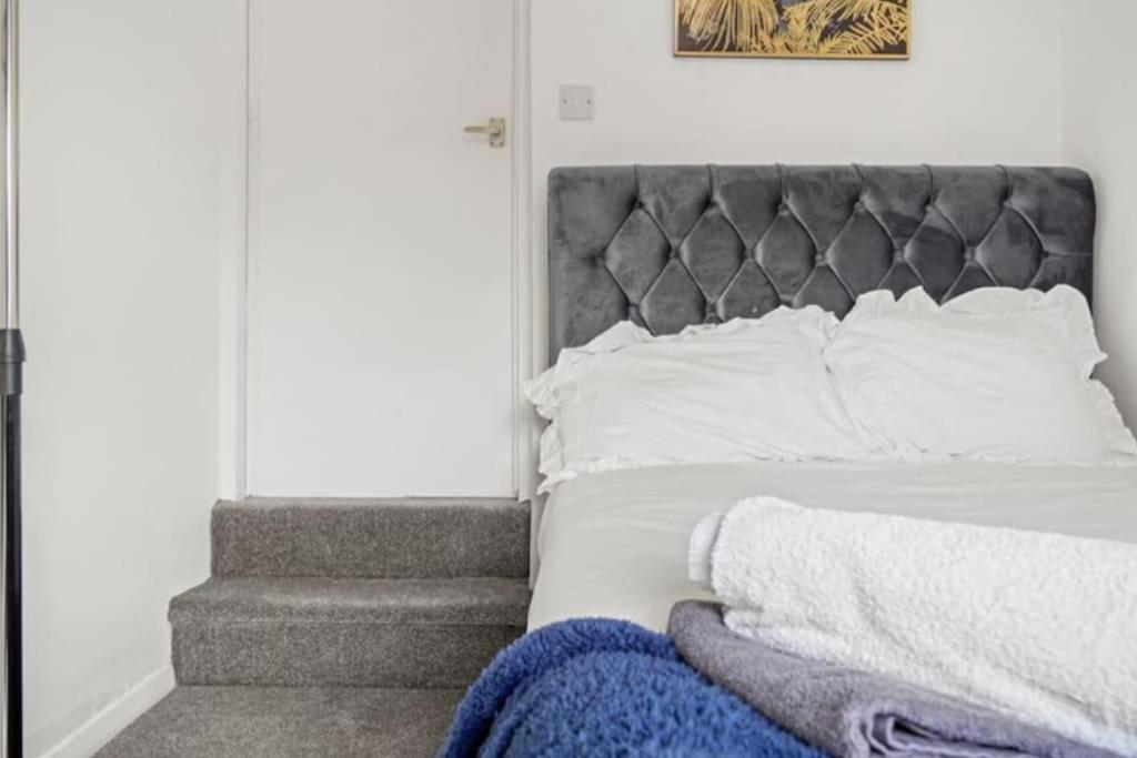 Cosy House For 8 In Rochester 斯特鲁德 外观 照片