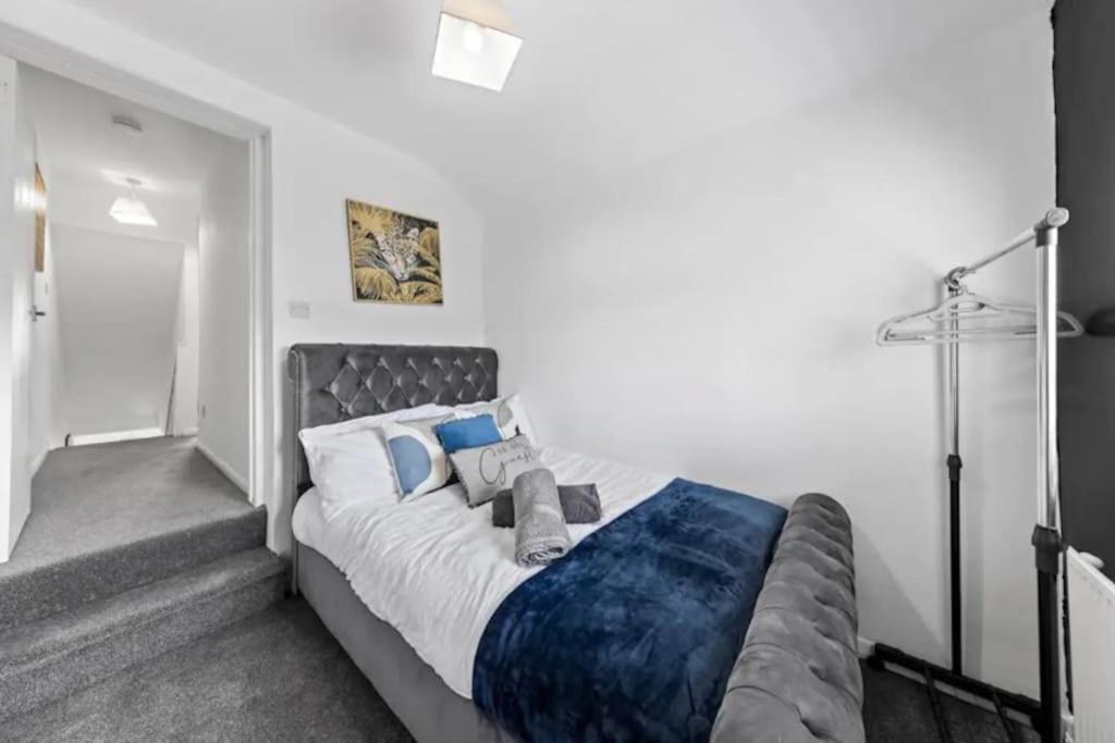 Cosy House For 8 In Rochester 斯特鲁德 外观 照片